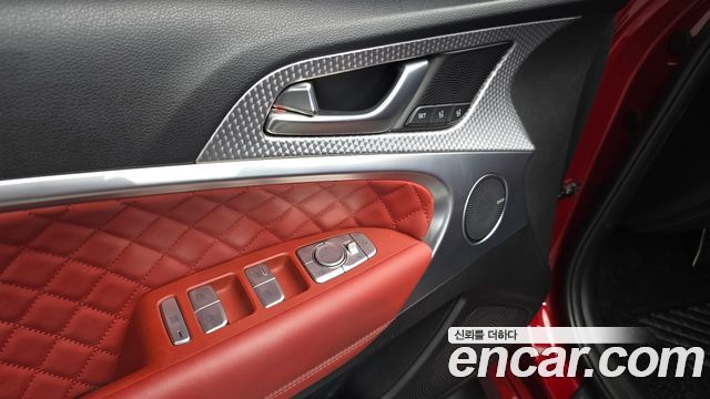 Genesis G70 2021 — photo 27