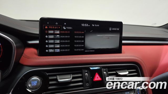Genesis G70 2021 — photo 33