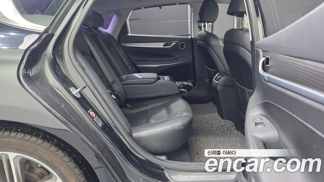 Hyundai Grandeur 2018 — photo 12