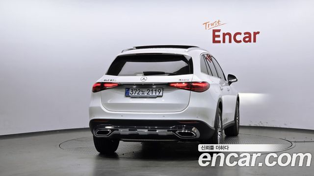 Mercedes-Benz GLC-Class 2026 — photo 4