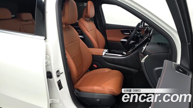 Mercedes-Benz GLC-Class 2026 — photo 11
