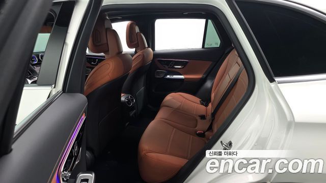 Mercedes-Benz GLC-Class 2026 — photo 12