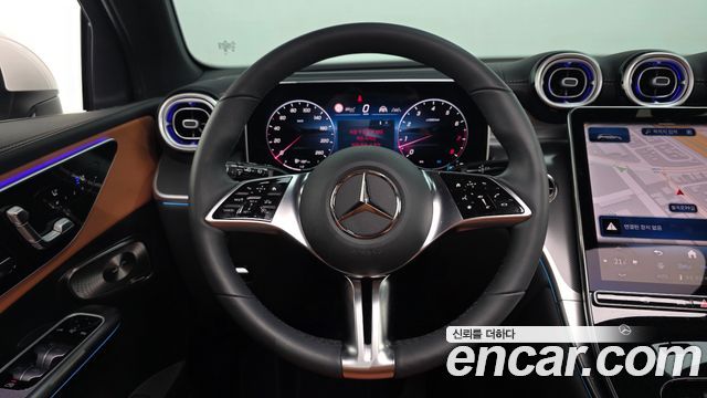 Mercedes-Benz GLC-Class 2026 — photo 13