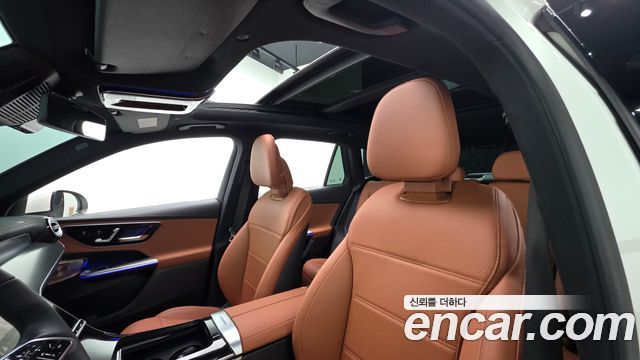 Mercedes-Benz GLC-Class 2026 — photo 16
