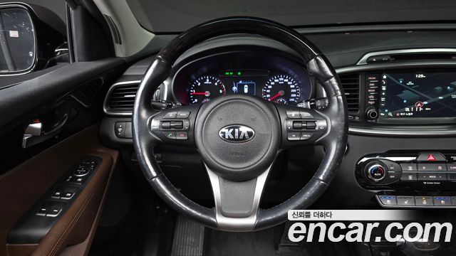 Kia Sorento 2016 — photo 12