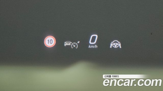 Mercedes-Benz E-Class 2025 — photo 32