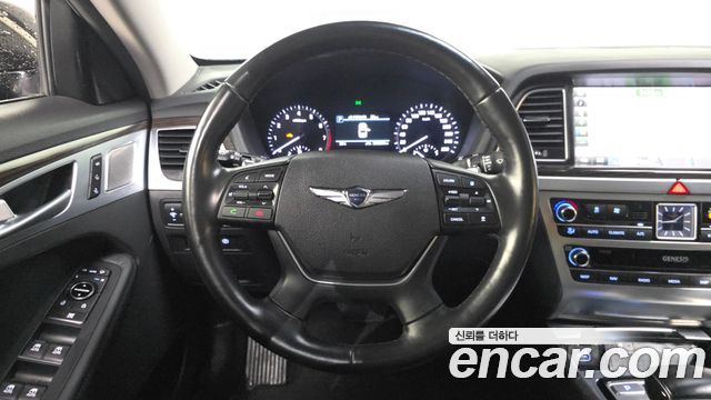Genesis G80 2019 — photo 12