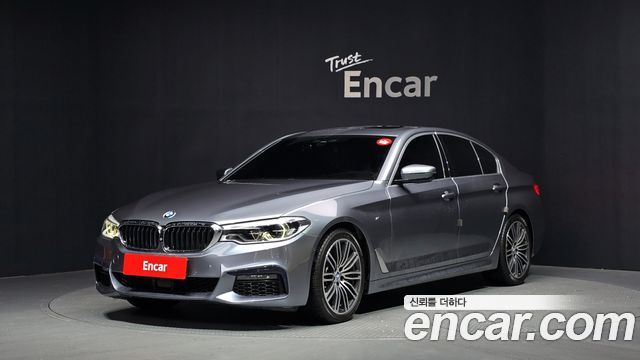 BMW 5-Series 2020 — photo 1