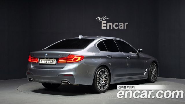 BMW 5-Series 2020 — photo 2