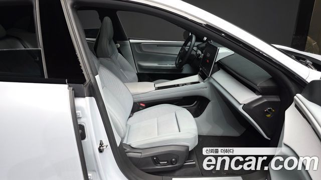 Polestar Polestar 4 2025 — photo 17