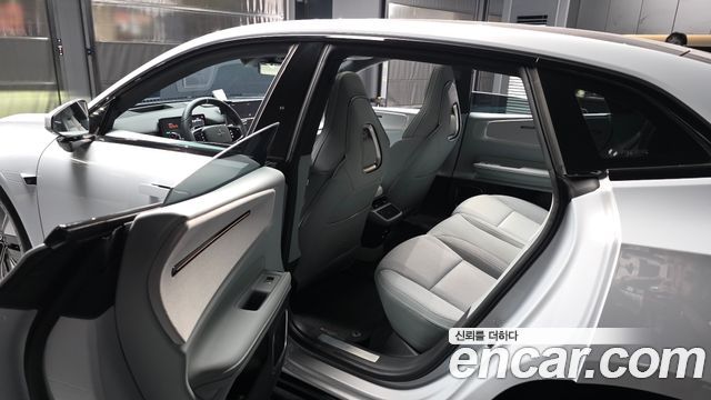Polestar Polestar 4 2025 — photo 16