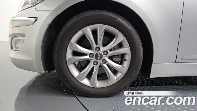 Hyundai Genesis 2012 — photo 5