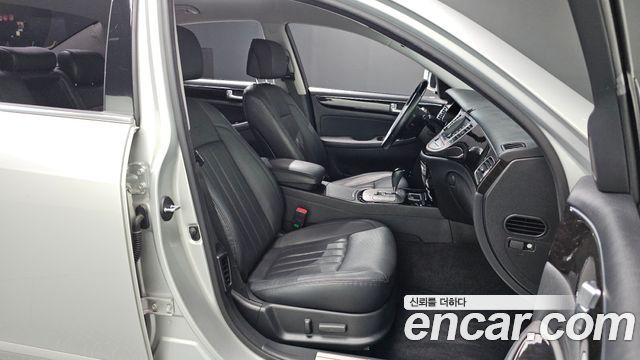 Hyundai Genesis 2012 — photo 18