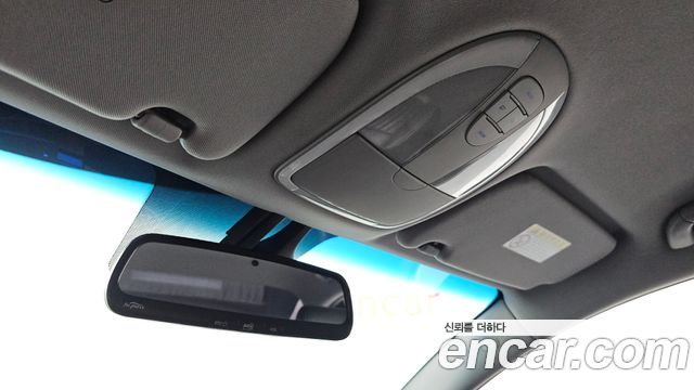 Hyundai Genesis 2012 — photo 25
