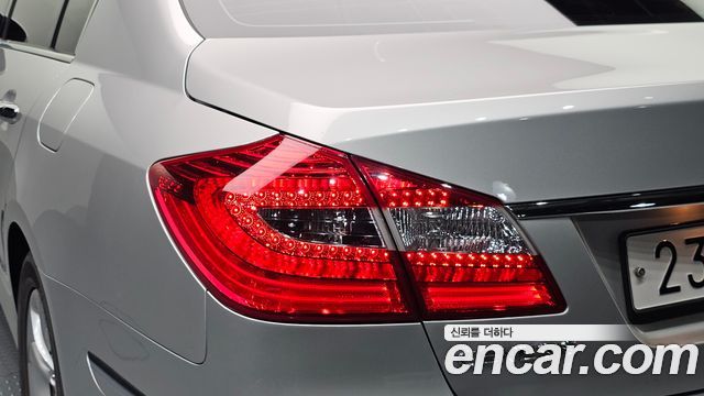 Hyundai Genesis 2012 — photo 9