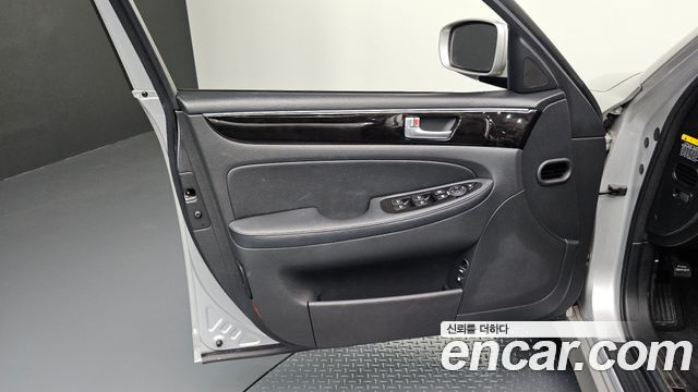 Hyundai Genesis 2012 — photo 14