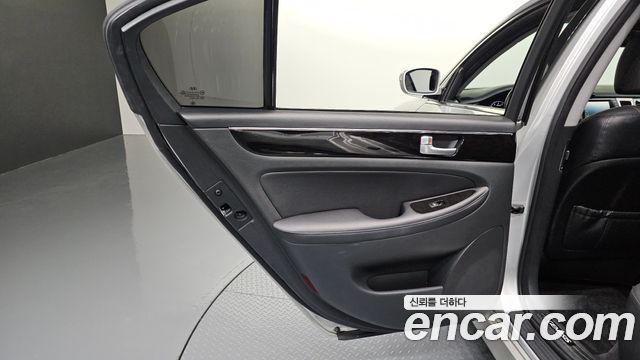 Hyundai Genesis 2012 — photo 15