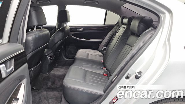 Hyundai Genesis 2012 — photo 16