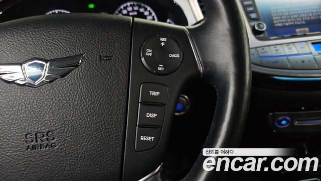 Hyundai Genesis 2012 — photo 28