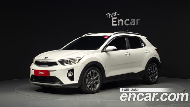 Kia Stonic 2018 — photo 1