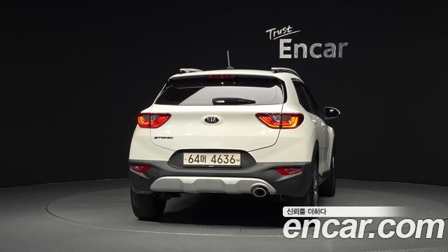 Kia Stonic 2018 — photo 4