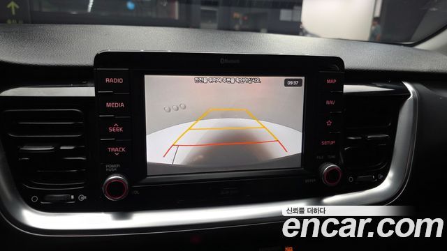 Kia Stonic 2018 — photo 21