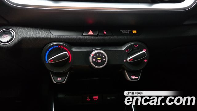 Kia Stonic 2018 — photo 22