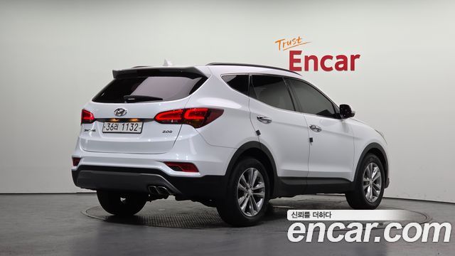 Hyundai Santafe 2018 — photo 2