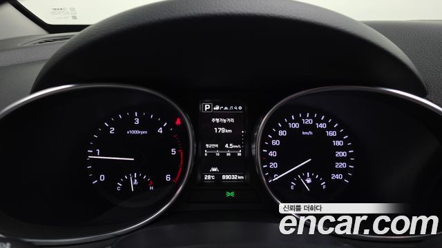 Hyundai Santafe 2018 — photo 8