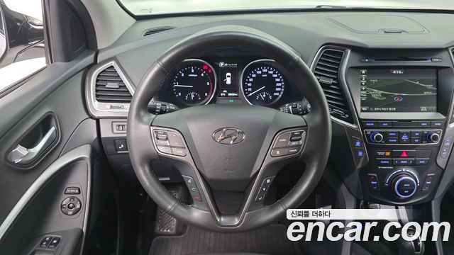 Hyundai Santafe 2018 — photo 13