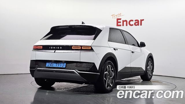 Hyundai Ioniq5 2023 — photo 2