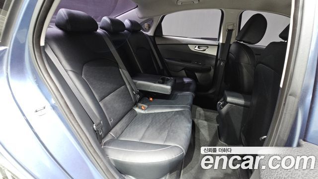 Kia K3 2019 — photo 17