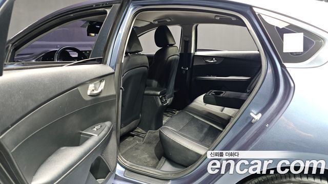 Kia K3 2019 — photo 18