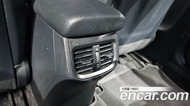 Kia K3 2019 — photo 29