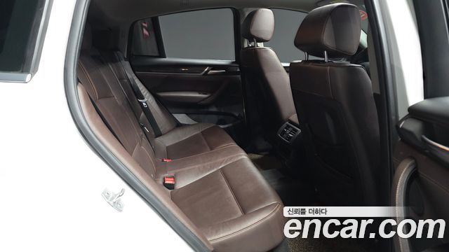 BMW X4 2016 — photo 12