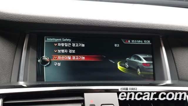 BMW X4 2016 — photo 16