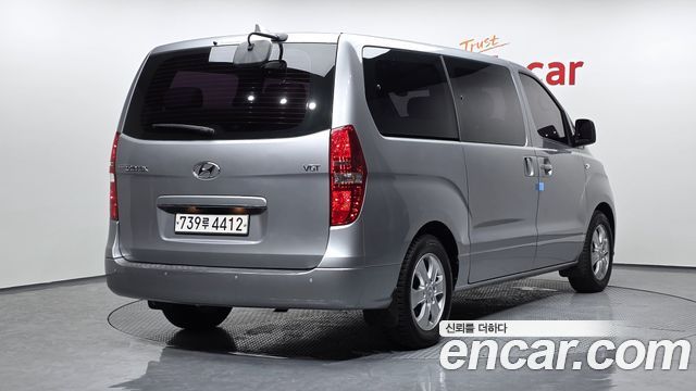 Hyundai Starex 2019 — photo 2