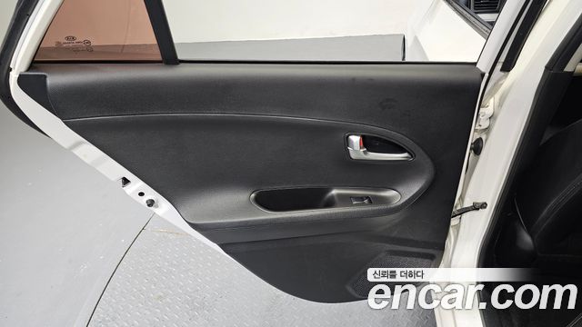 Kia morning 2013 — photo 15