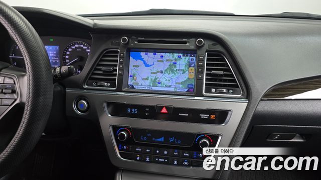 Hyundai Sonata 2016 — photo 19