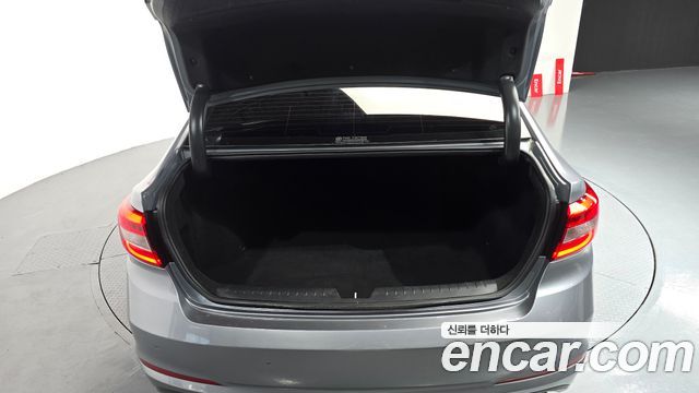 Hyundai Sonata 2016 — photo 30
