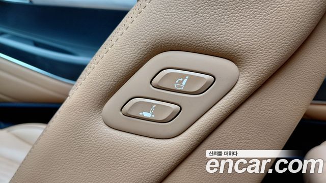 Genesis GV80 2021 — photo 24