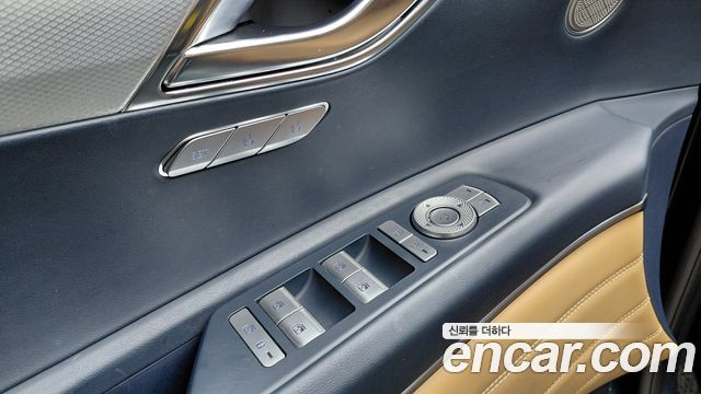 Genesis GV80 2021 — photo 28