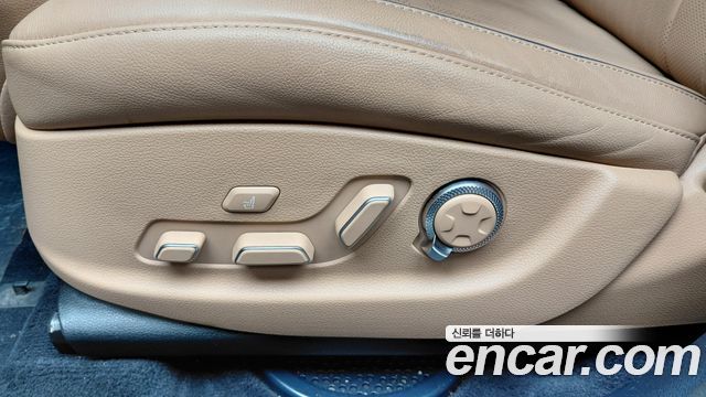 Genesis GV80 2021 — photo 32
