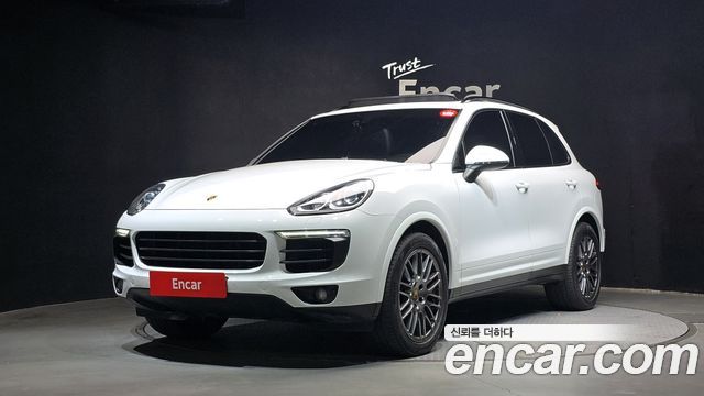 Porsche Cayenne 2017 — photo 1