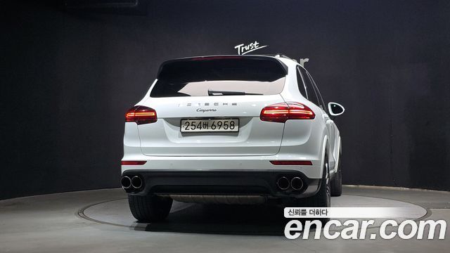 Porsche Cayenne 2017 — photo 4
