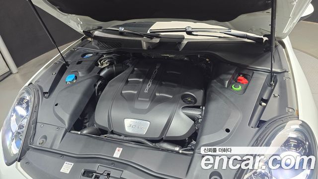 Porsche Cayenne 2017 — photo 6