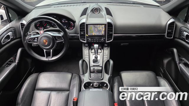 Porsche Cayenne 2017 — photo 7