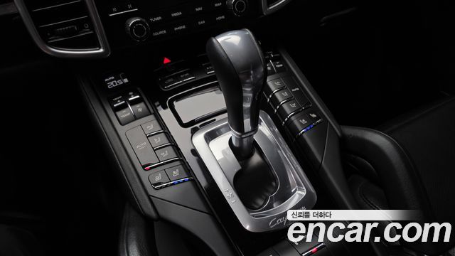 Porsche Cayenne 2017 — photo 9