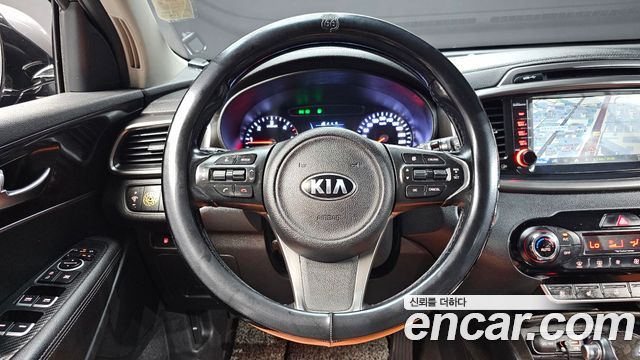 Kia Sorento 2016 — photo 13