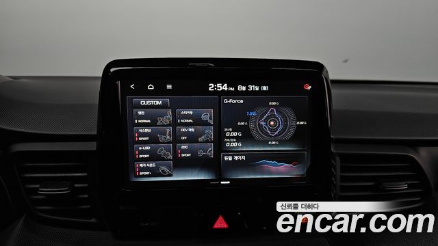 Hyundai Veloster 2020 — photo 22